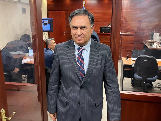 Tribunal acoge solicitud de diputado Miguel Mellado (RN) y suspende condicionalmente procedimiento por filtrar reunión secreta con Presidente Boric