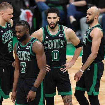 Alarmas en Boston y alivio en Dallas: informan sobre la lesión de una estrella de los Celtics