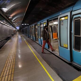 Metro de Santiago informa retraso en frecuencia de trenes en Línea 5 por falla técnica
