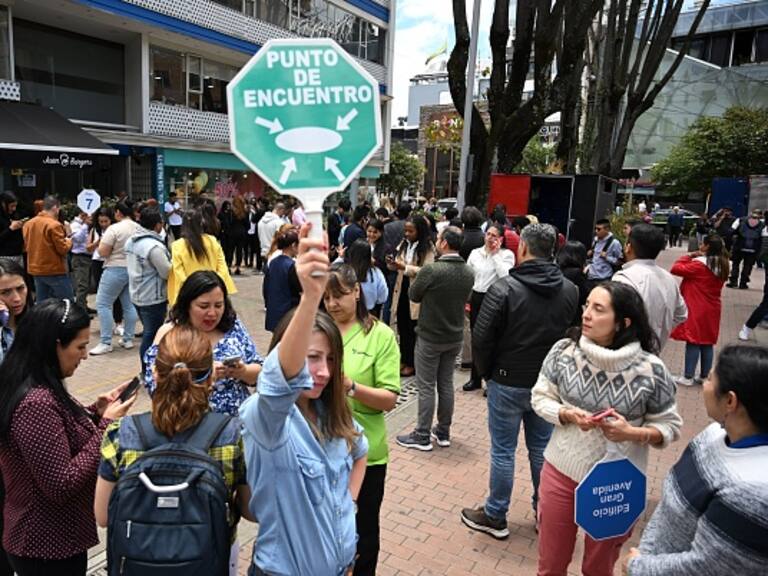Un sismo 6.1 provocó la alerta y el miedo en la capital Bogotá de Colombia
