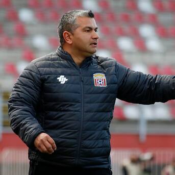 ¿Lo salvará del descenso? Damián Muñoz es oficializado como nuevo entrenador de Unión San Felipe