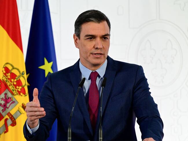 Pedro Sánchez no dimite y seguirá como presidente de gobierno de España
