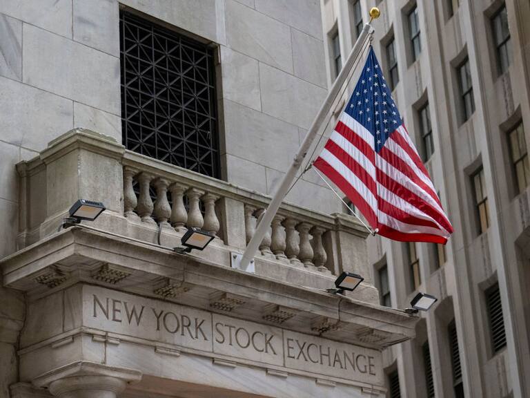 La vista exterior de la sede de la Bolsa de Nueva York en Estados Unidos, ubicada en la calle Wall Street.