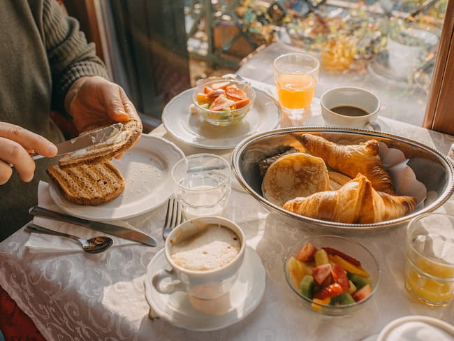 Con este simple cambio de hábito alimenticio en tu desayuno podrías evitar una grave enfermedad, según los expertos