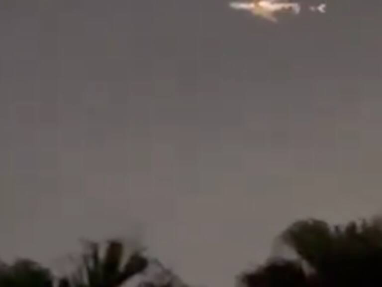 Avión tiene que aterrizar de emergencia en Miami: uno de sus motores falló en pleno vuelo