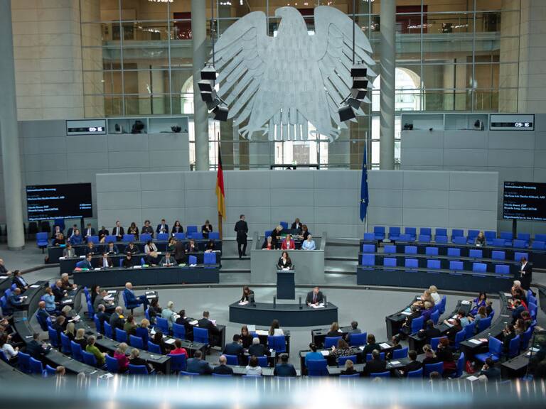 El Bundestag, el parlamento germano, durante una sesión de debates en la ciudad de Berlín en Alemania.