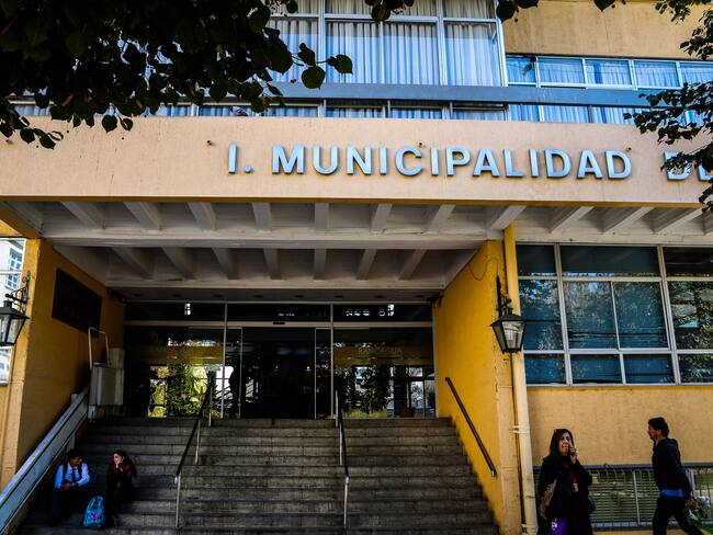 Las nuevas denuncias que complican al alcalde de Rancagua: acusan una diferencia presupuestaria de más de $400 millones