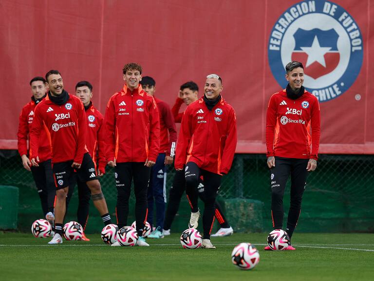 Cuatro jugadores de La Roja trabajan al margen del grupo a un día de enfrentar a Paraguay