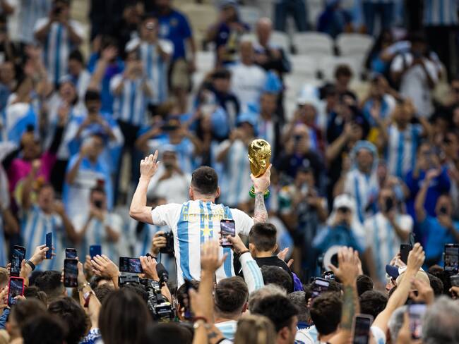 “Me buscaron para cantar el himno en la final del Mundial y yo ya estaba en Argentina”