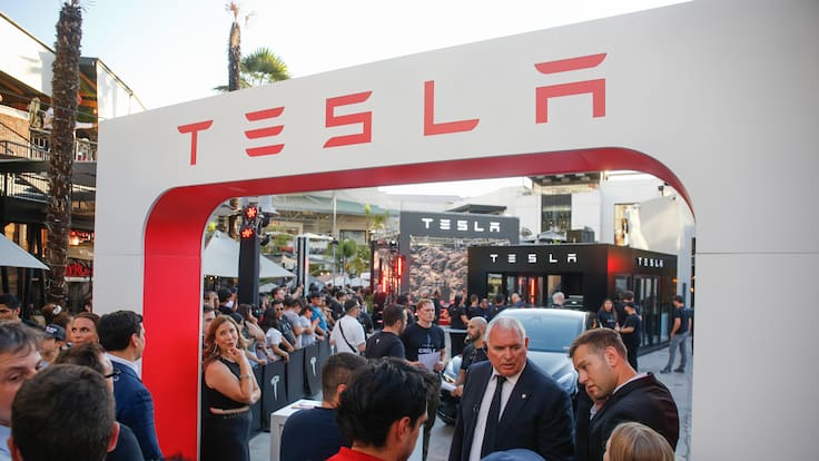 Tesla: estas son las ofertas de trabajo que ofrece la empresa de autos eléctricos en Chile